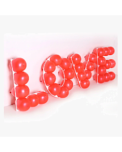 Σχηματισμένη βάση  LOVE για μπαλόνια 