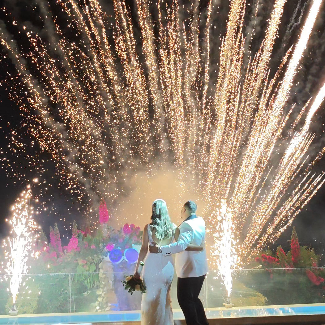 Πυροτεχνήματα γάμου και εφέ στο Έπακρο – Balloon Fire